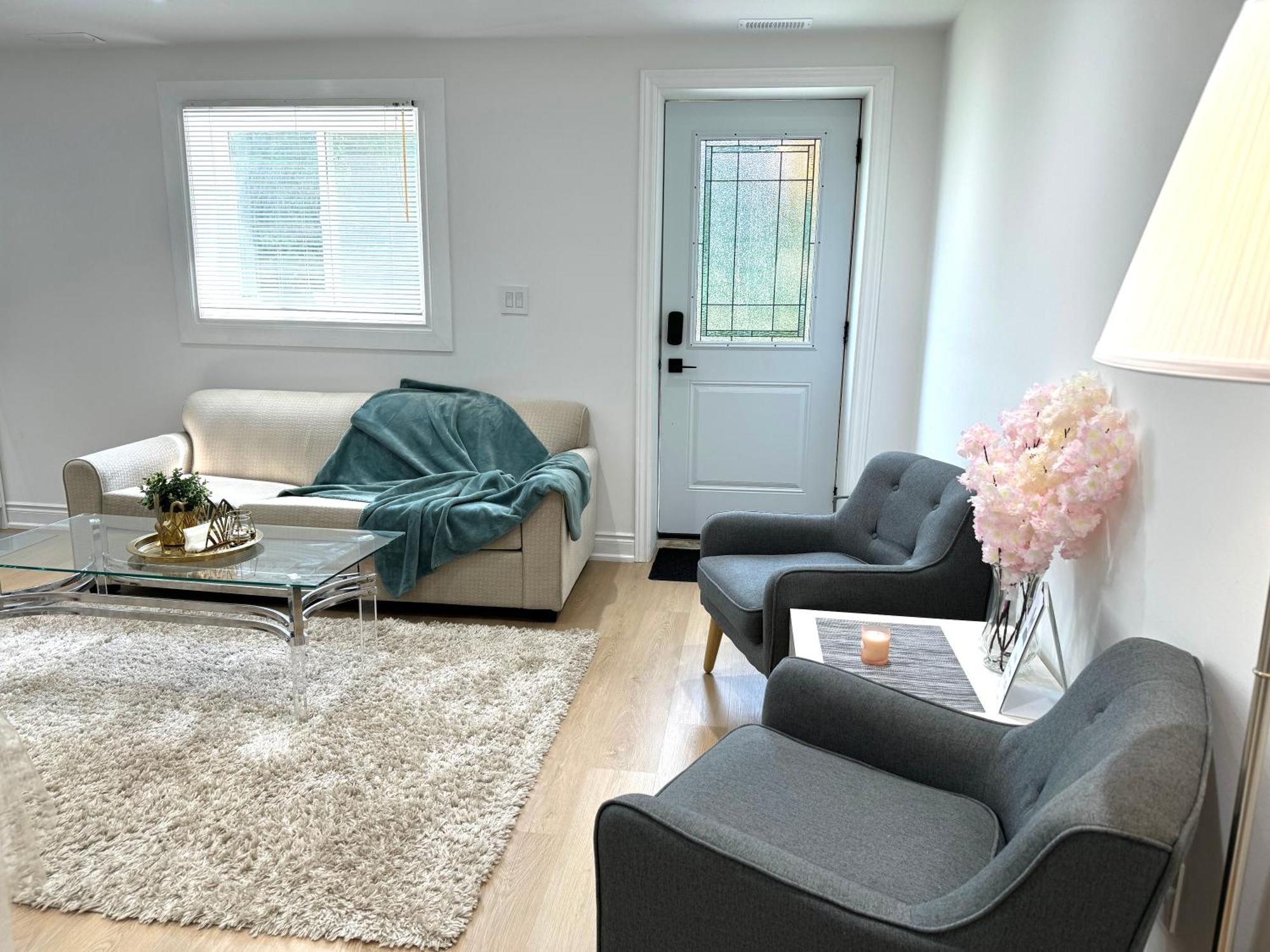Cozy, Brand-New, 2Bdr,Walkout Apt, Free Parking Richmond Hill Eksteriør bilde